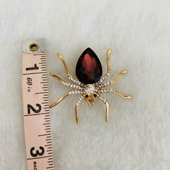 Spider Brooch - Picture 7 of 7
